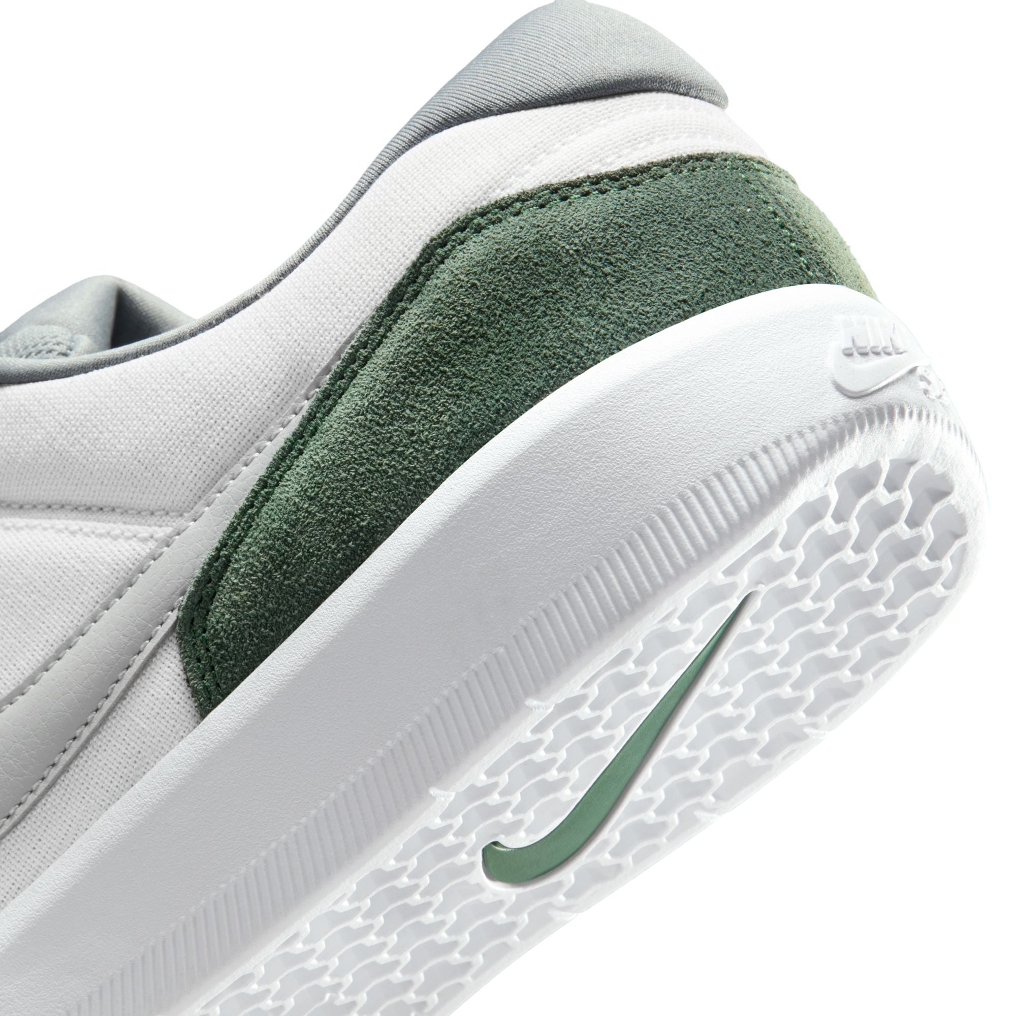 Nike SB Force 58 - White/Silver