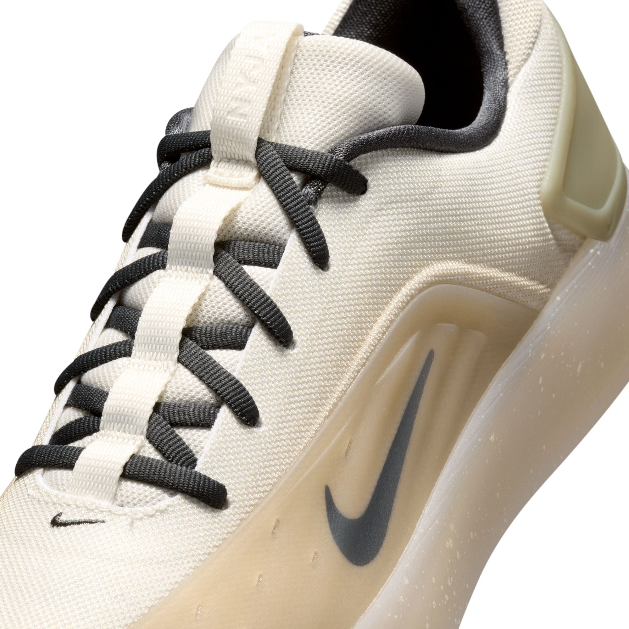 Nike SB Nyjah 4 - Desert Khaki/Dark Smoke Grey