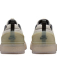 Nike SB Nyjah 4 - Desert Khaki/Dark Smoke Grey