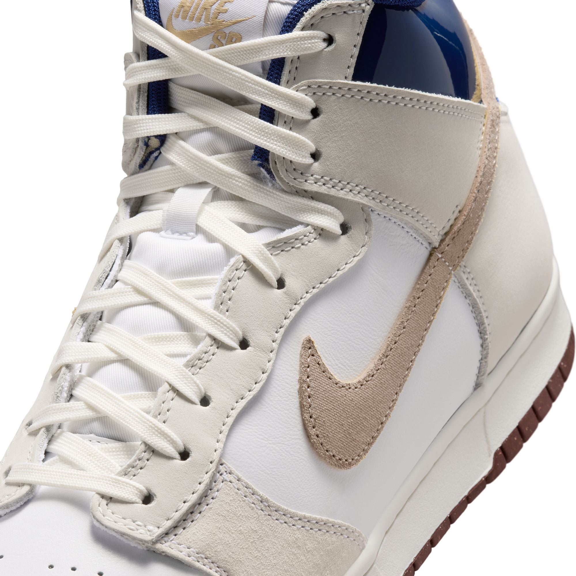 Nike SB x Beyond Store Dunk Hi Pro - White/Ivory